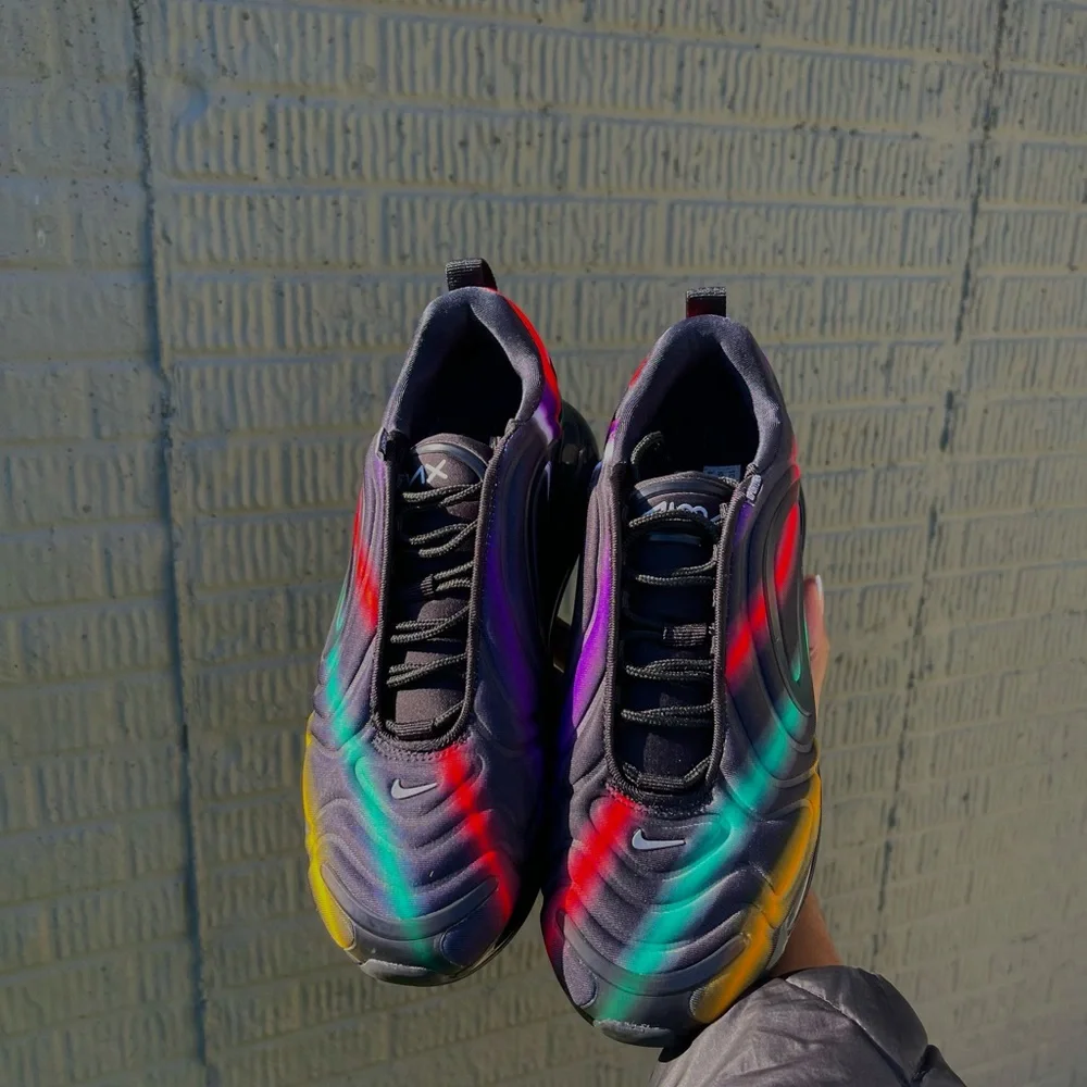 Nike Air Max 720 | Black with Neon Streaks - Picture 2 of 3